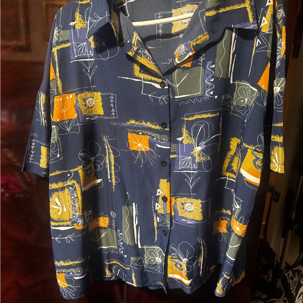 Women’s Navy Floral Print Shirt